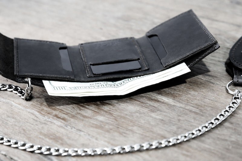 Black Trifold Chain Wallet